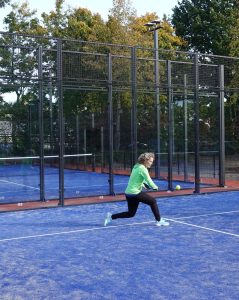 padel helma